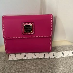 Dooney and Bourke wallet
